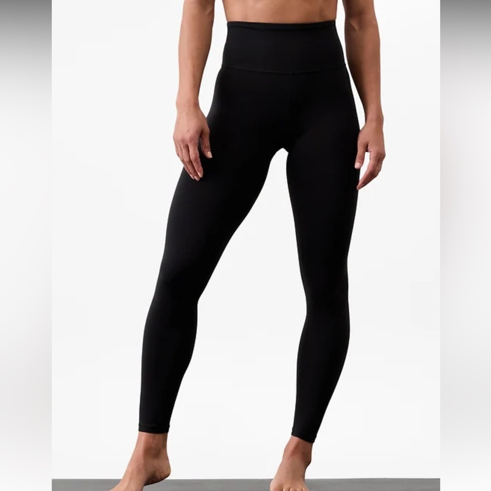 Athleta Ultra High Rise Elation Tight in Black